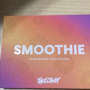 FACE CANDY “ SMOOTHIE “ eyeshadow pallet